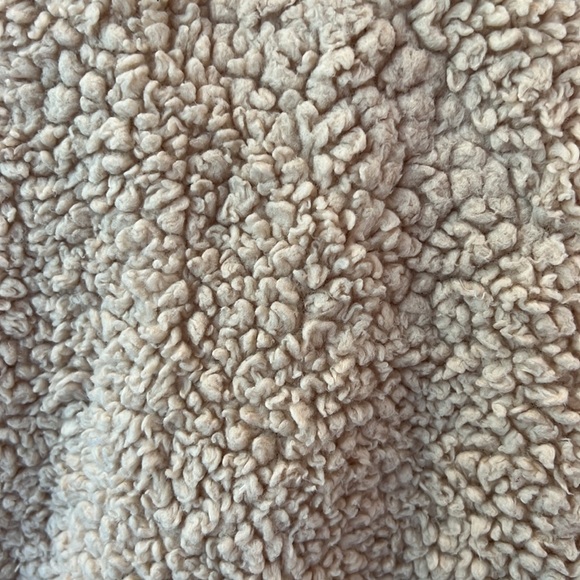 Forever 21 Fleece Fuzzy Sweater in Tan Size L - Picture 4 of 6